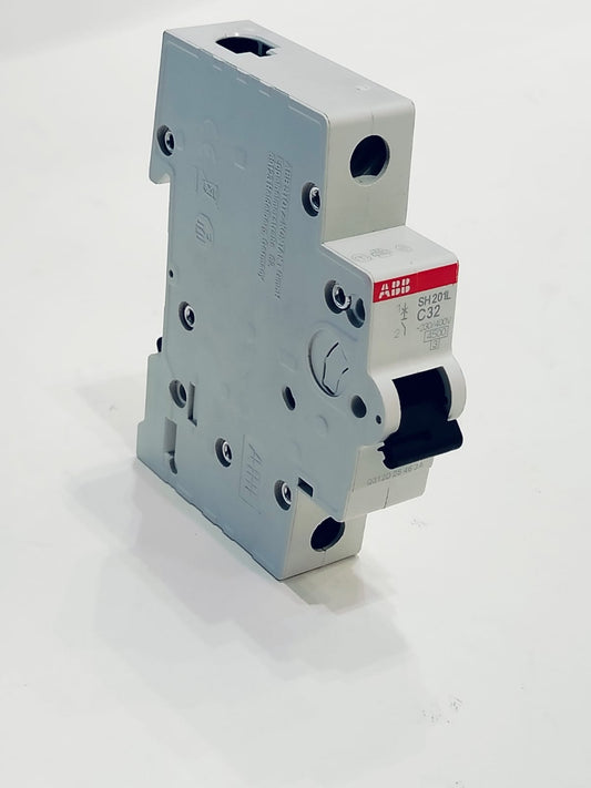 Abb قاطع تيار 32 امبير